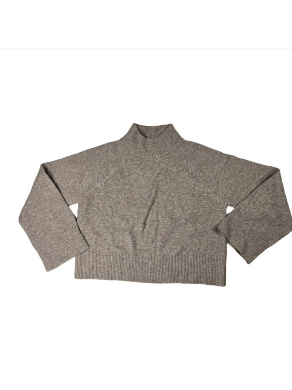 Universal Thread Tan Mock Collar Sweater Small